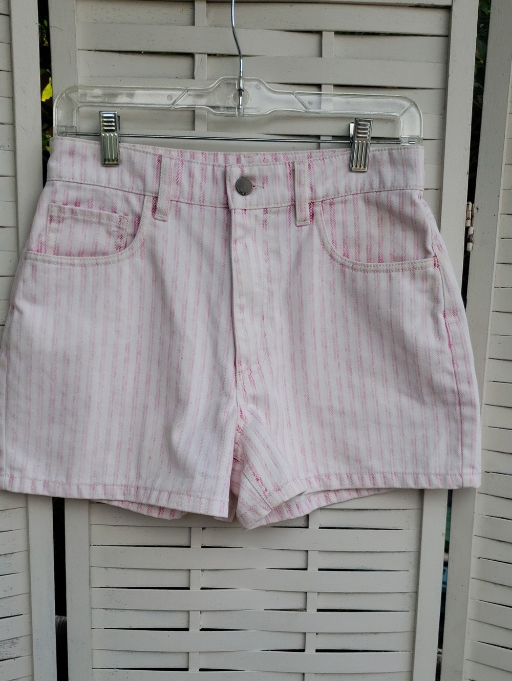 Faherty Women's Pink Stripe High-Rise Shorts Size 26